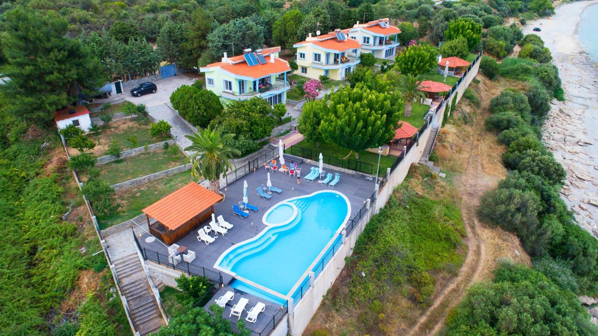 Secret Paradise Villas Loutra Elevtheron Habitación foto